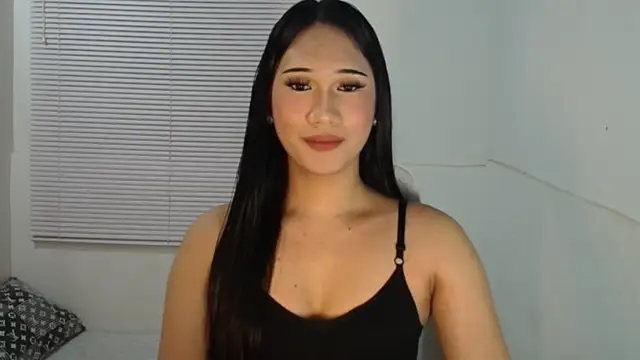 Snapshot of Leighs_Celine chatting on February 2026 09:01:02 PM Leighs Celine online show from February 2026 09:01:02 PM