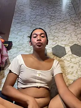 Snapshot of youryummybaby chatting on December 2025 08:31:01 AM youryummybaby online show from December 2025 08:31:01 AM