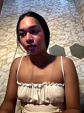 Snapshot of youryummybaby chatting on January 2026 06:39:01 AM youryummybaby online show from January 2026 06:39:01 AM