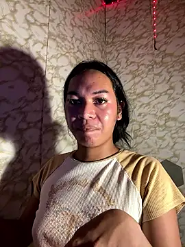 Snapshot of youryummybaby chatting on January 2026 09:57:02 AM youryummybaby online show from January 2026 09:57:02 AM