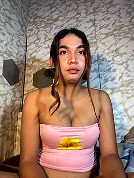 Snapshot of youryummybaby chatting on November 2025 08:52:02 AM youryummybaby online show from November 2025 08:52:02 AM