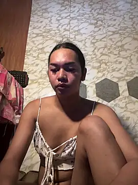 Snapshot of youryummybaby chatting on January 2026 11:41:02 PM youryummybaby online show from January 2026 11:41:02 PM