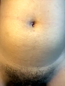 Snapshot of youryummybaby chatting on November 2025 07:30:01 AM youryummybaby online show from November 2025 07:30:01 AM