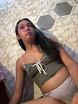 Snapshot of youryummybaby chatting on March 2026 07:08:01 AM youryummybaby online show from March 2026 07:08:01 AM