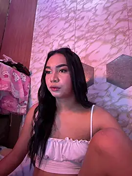 Snapshot of youryummybaby chatting on February 2026 07:06:02 AM youryummybaby online show from February 2026 07:06:02 AM