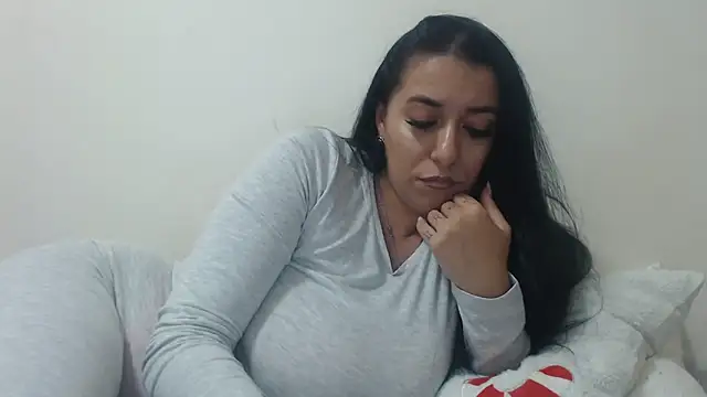 Maryem637048 online show from November 2025 03:16:02 PM