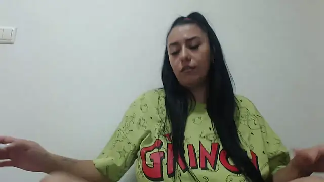 Snapshot of Maryem637048 chatting on October 2025 02:09:02 PM Maryem637048 online show from October 2025 02:09:02 PM