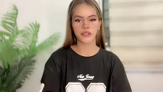 Snapshot of serpenthena_goddess chatting on October 2025 07:42:02 AM serpenthena goddess online show from October 2025 07:42:02 AM