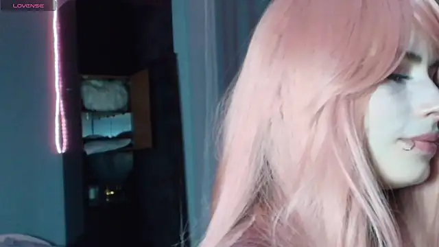 PieraMarch online show from January 2026 07:32:02 PM