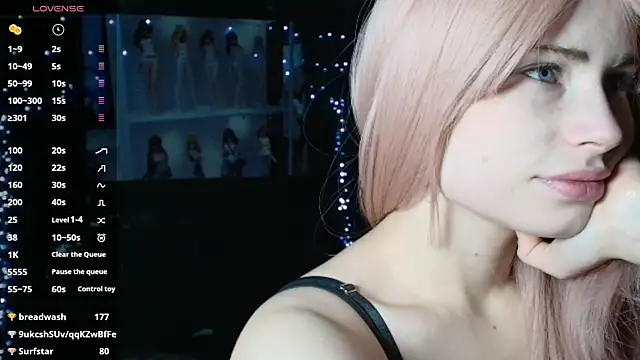 PieraMarch online show from November 2025 08:46:02 PM