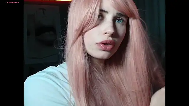 PieraMarch online show from April 2026 09:09:02 PM