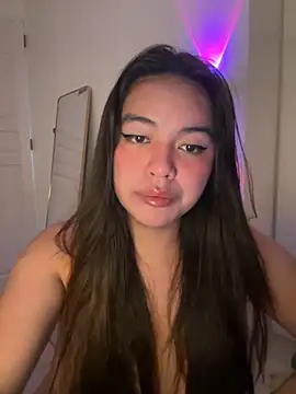 Snapshot of urasianlady chatting on November 2025 11:58:02 AM urasianlady online show from November 2025 11:58:02 AM