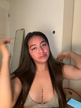 Snapshot of urasianlady chatting on November 2025 05:50:02 PM urasianlady online show from November 2025 05:50:02 PM