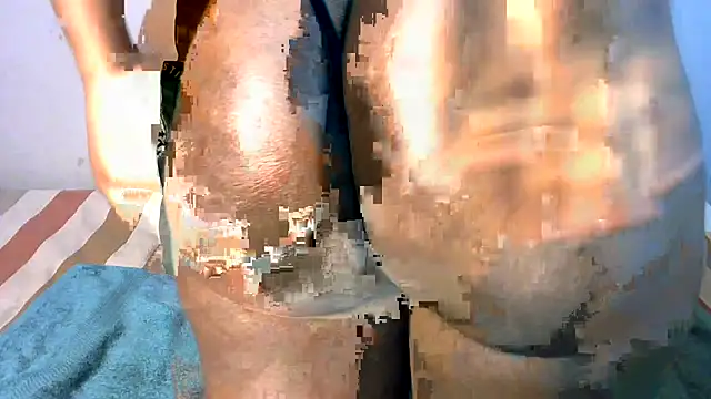 Snapshot of shy-lillyX22 chatting on December 2025 08:24:02 AM shy-lillyX22 online show from December 2025 08:24:02 AM