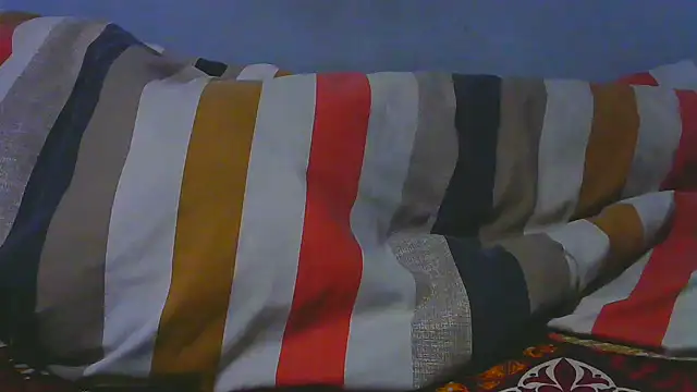 Snapshot of shy-lillyX22 chatting on November 2025 11:49:01 PM shy-lillyX22 online show from November 2025 11:49:01 PM