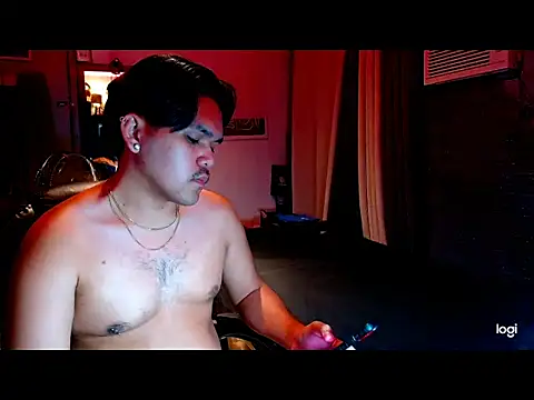 holy diorxx online show from April 2026 01:01:02 PM