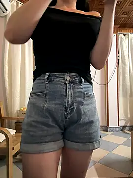 Meii-meyy online show from October 2025 04:53:02 PM
