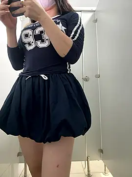 Meii-meyy online show from October 2025 03:02:02 PM