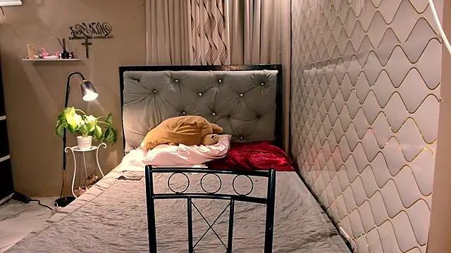 Franchesca Trans online show from February 2026 06:03:02 AM