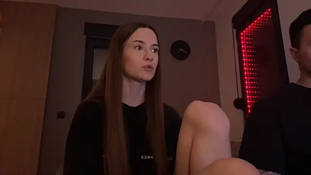 Snapshot of TenDouble chatting on November 2025 10:14:02 PM TenDouble online show from November 2025 10:14:02 PM