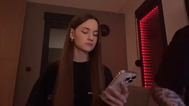 Snapshot of TenDouble chatting on November 2025 09:08:02 PM TenDouble online show from November 2025 09:08:02 PM