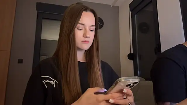 Snapshot of TenDouble chatting on September 2025 11:20:02 PM TenDouble online show from September 2025 11:20:02 PM