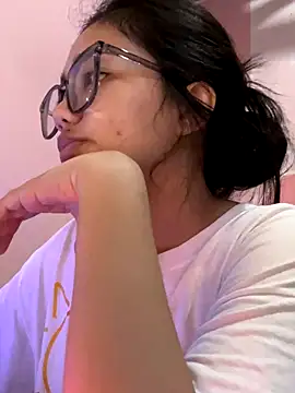 Snapshot of aaliyah_walker chatting on December 2025 09:30:02 AM aaliyah walker online show from December 2025 09:30:02 AM