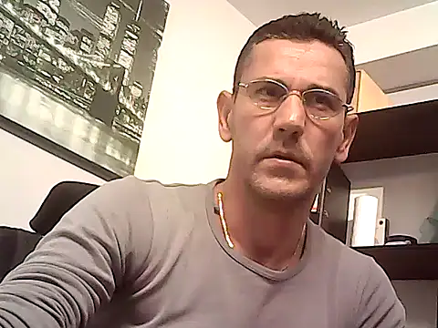 mastercharisma35 online show from December 2025 03:01:02 PM