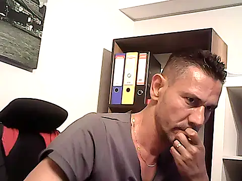 mastercharisma35 online show from May 2026 12:25:02 PM