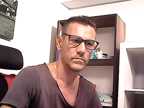 Snapshot of mastercharisma35 chatting on July 2026 11:38:01 AM mastercharisma35 online show from July 2026 11:38:01 AM