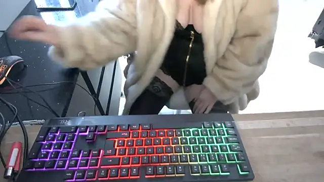 foxyroxymilf online show from March 2026 10:18:02 AM