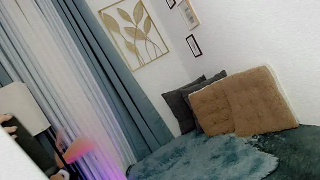 PrettyBlythes TS online show from April 2026 02:51:02 PM