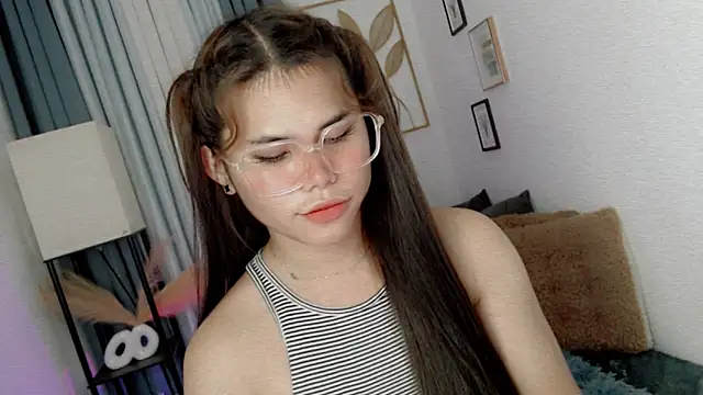 PrettyBlythes TS online show from April 2026 12:56:01 AM