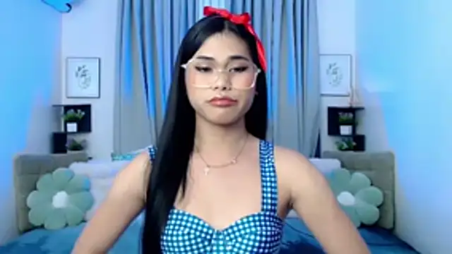 PrettyBlythes TS online show from October 2025 12:47:02 PM