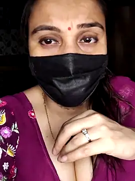 Snapshot of Horny_Shalu chatting on April 2026 04:59:02 PM Horny Shalu online show from April 2026 04:59:02 PM