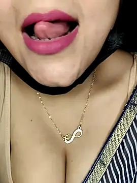 Snapshot of Horny_Shalu chatting on January 2026 05:17:01 PM Horny Shalu online show from January 2026 05:17:01 PM