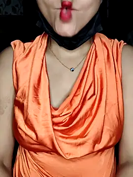 Snapshot of Horny_Shalu chatting on October 2025 06:21:01 PM Horny Shalu online show from October 2025 06:21:01 PM