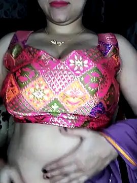 Snapshot of Horny_Shalu chatting on December 2025 06:10:02 PM Horny Shalu online show from December 2025 06:10:02 PM