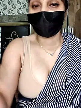 Snapshot of Horny_Shalu chatting on February 2026 06:29:02 PM Horny Shalu online show from February 2026 06:29:02 PM