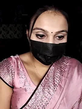 Snapshot of Horny_Shalu chatting on December 2025 05:45:01 PM Horny Shalu online show from December 2025 05:45:01 PM