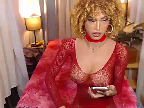 DAYANARAHFOX online show from March 2026 11:01:02 PM