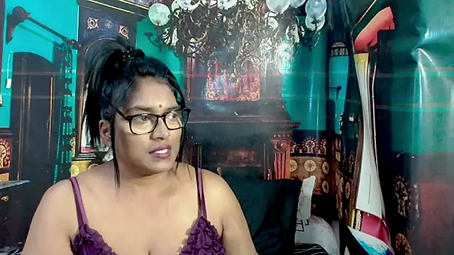 Snapshot of IndiaBlackPanther chatting on July 2026 04:19:01 AM IndiaBlackPanther online show from July 2026 04:19:01 AM