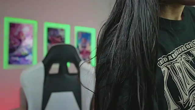 Snapshot of NicoleCrawft chatting on September 2025 07:02:02 PM NicoleCrawft online show from September 2025 07:02:02 PM