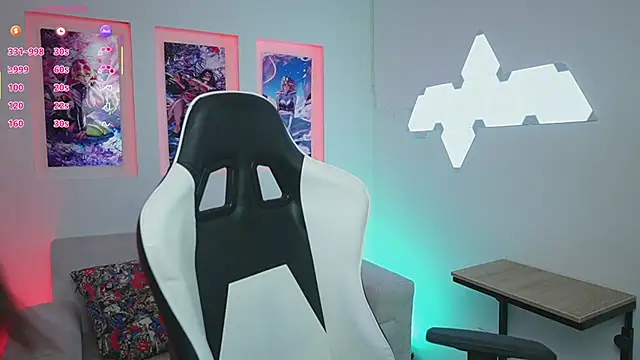 Snapshot of NicoleCrawft chatting on September 2025 07:34:02 PM NicoleCrawft online show from September 2025 07:34:02 PM