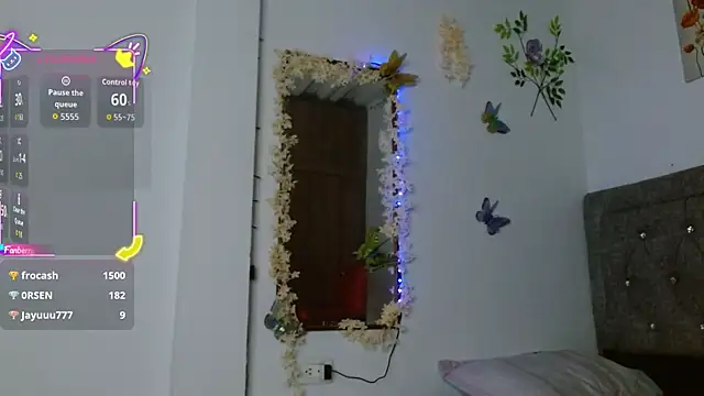 Snapshot of Meriilyn_Monroe724 chatting on December 2025 01:32:02 PM Meriilyn Monroe724 online show from December 2025 01:32:02 PM