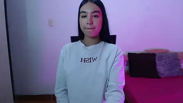 Snapshot of kyra_fox_ chatting on November 2025 12:31:01 PM kyra fox online show from November 2025 12:31:01 PM