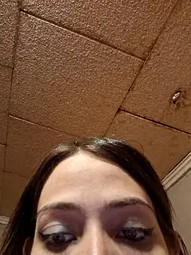 Tudiablita21 online show from November 2025 11:30:01 PM