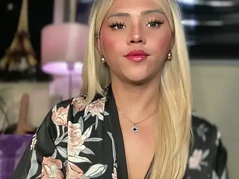 calimonroe online show from September 2025 11:00:02 PM