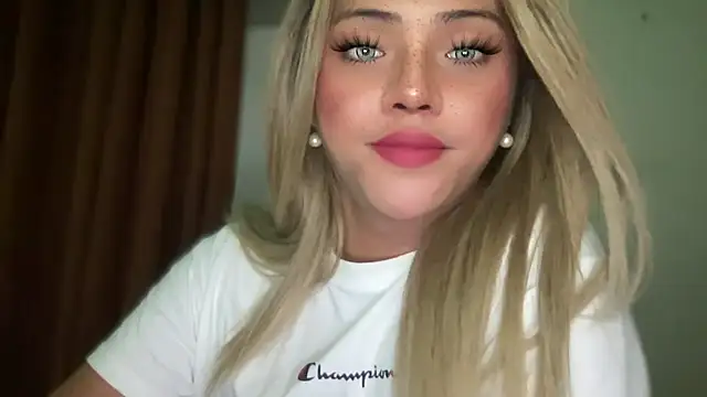 calimonroe online show from November 2025 05:12:02 AM