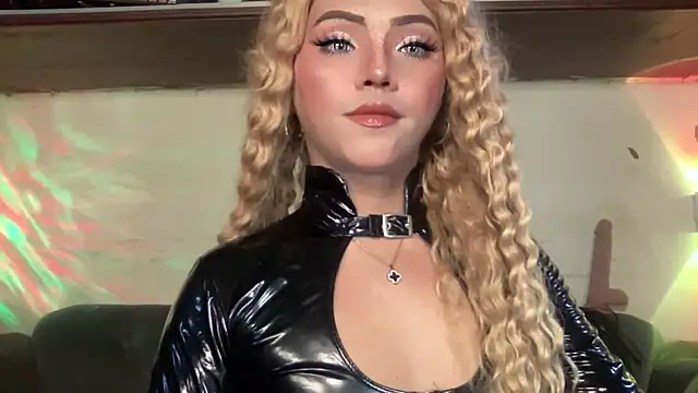 calimonroe online show from October 2025 07:14:01 PM